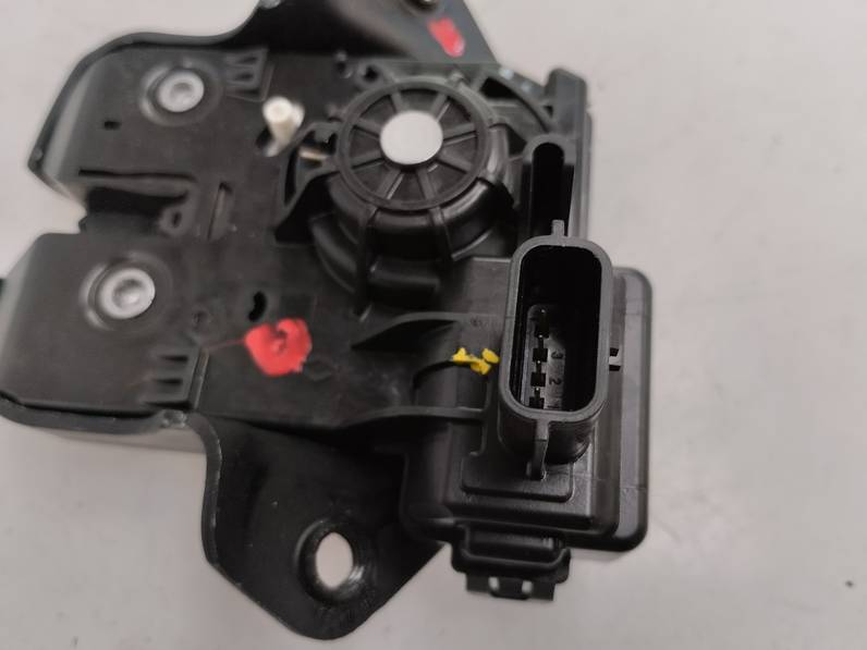 CERRADURA MALETERO PORTON DACIA SANDERO 2022 1.0 TCE (101 CV)