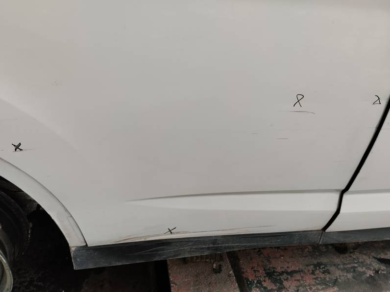 PUERTA TRASERA DERECHA FORD C MAX 2011 1.6 TDCI (95 CV)