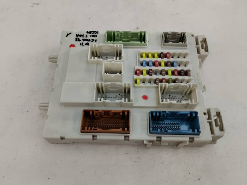 CAJA RELES FUSIBLES FORD C MAX 2011 1.6 TDCI (95 CV)