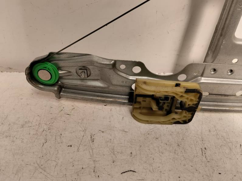 ELEVALUNAS TRASERO IZQUIERDO FORD C MAX 2011 1.6 TDCI (95 CV)