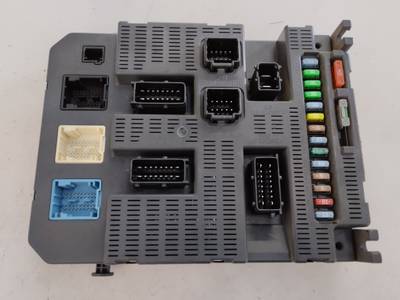 CAJA RELES FUSIBLES PEUGEOT 207 2008 1.4 HDI (68 CV)