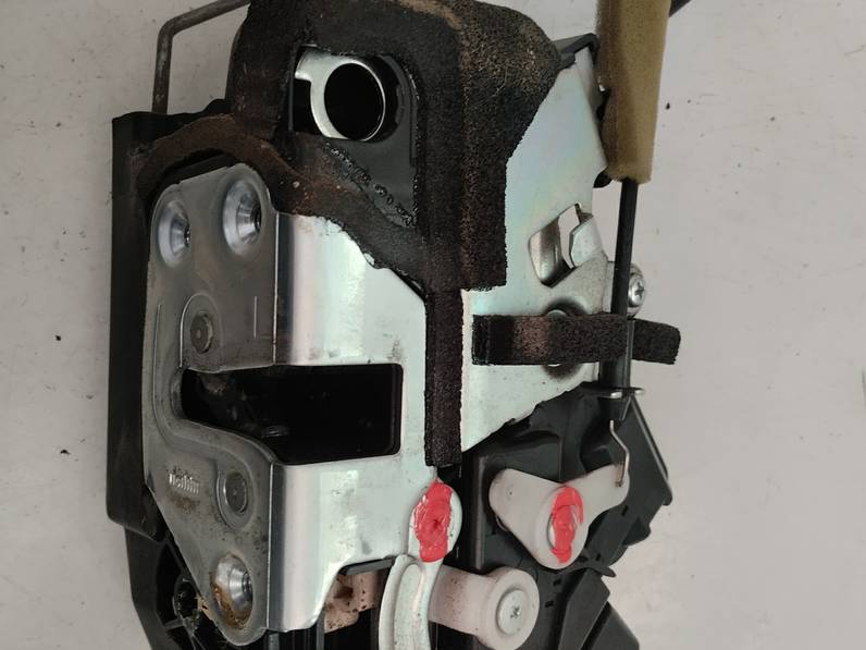 CERRADURA PUERTA DELANTERA IZQUIERDA MAZDA 3 BERLINA 2007 1.6 CD D (109 CV)