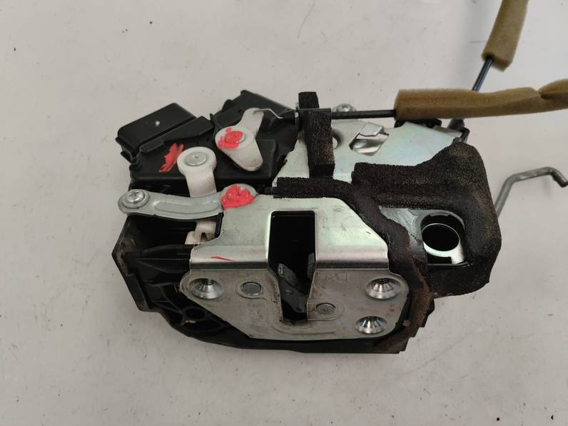 CERRADURA PUERTA DELANTERA DERECHA MAZDA 3 BERLINA 2007 1.6 CD D (109 CV)