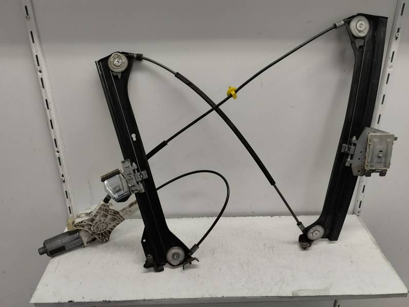 ELEVALUNAS DELANTERO IZQUIERDO MERCEDES CLASE CLK COUPE 2005 3.0 CDI (224 CV)