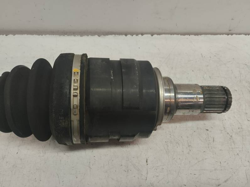 TRANSMISION DELANTERA DERECHA TOYOTA COROLLA VERSO 2006 2.2 TURBODIESEL (136 CV)