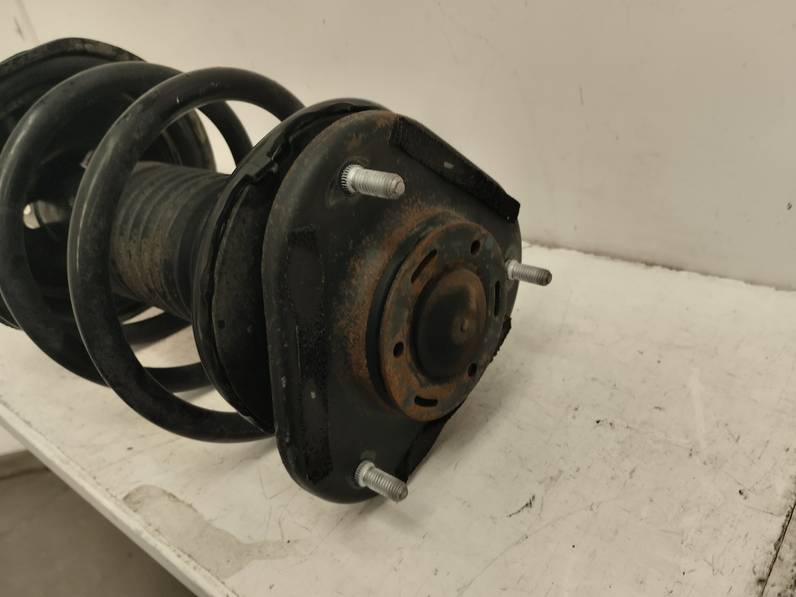 AMORTIGUADOR DELANTERO DERECHO TOYOTA COROLLA VERSO 2006 2.2 TURBODIESEL (136 CV)