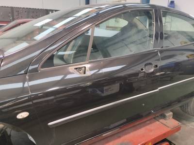 PUERTA DELANTERA IZQUIERDA PEUGEOT 407 2006 2.0 16V HDI (136 CV)