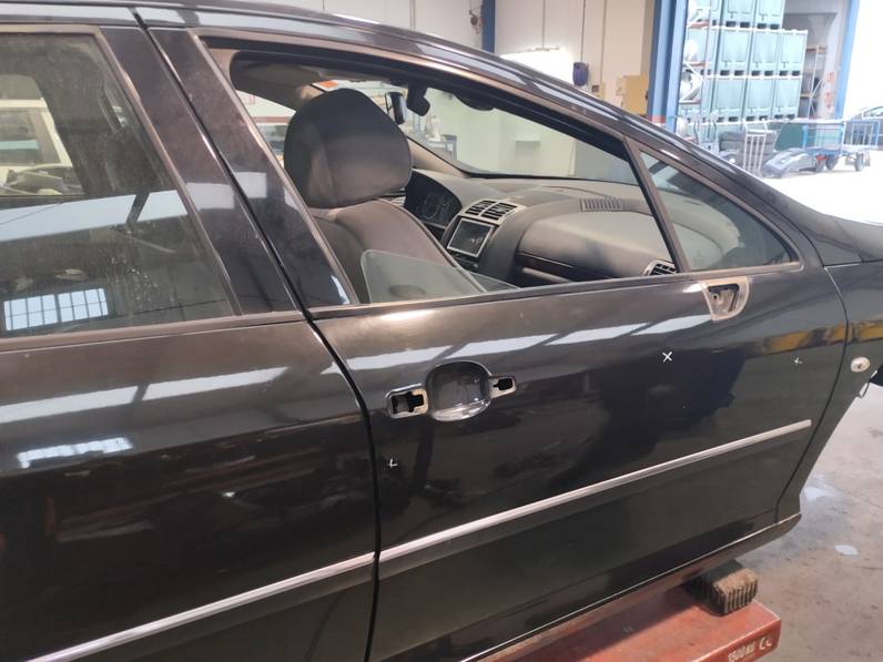 PUERTA DELANTERA DERECHA PEUGEOT 407 2006 2.0 16V HDI (136 CV)