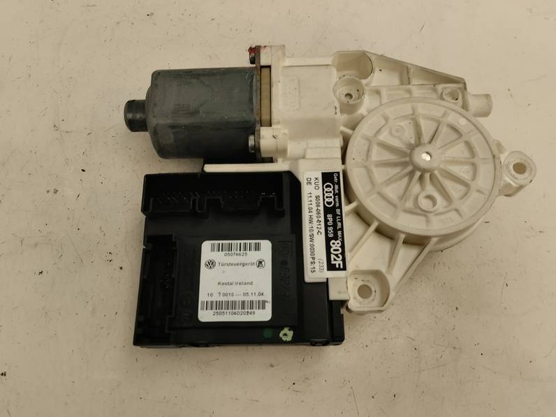 MOTOR ELEVALUNAS DELANTERO DERECHO AUDI A3 2005 2.0 TDI (140 CV)