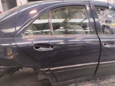 PUERTA TRASERA DERECHA MERCEDES CLASE C BERLINA 2007 1.8 (143 CV)
