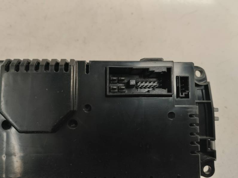 MANDO CLIMATIZADOR MERCEDES CLASE C BERLINA 2007 1.8 (143 CV)