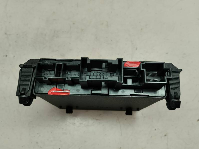 MODULO CONFORT MERCEDES CLASE C BERLINA 2007 1.8 (143 CV)