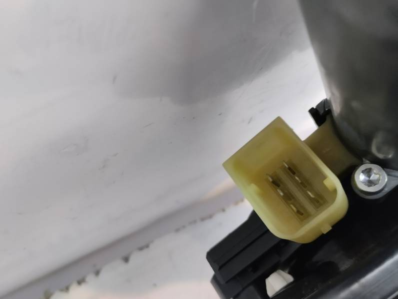 ELEVALUNAS TRASERO DERECHO MERCEDES CLASE C BERLINA 2007 1.8 (143 CV)