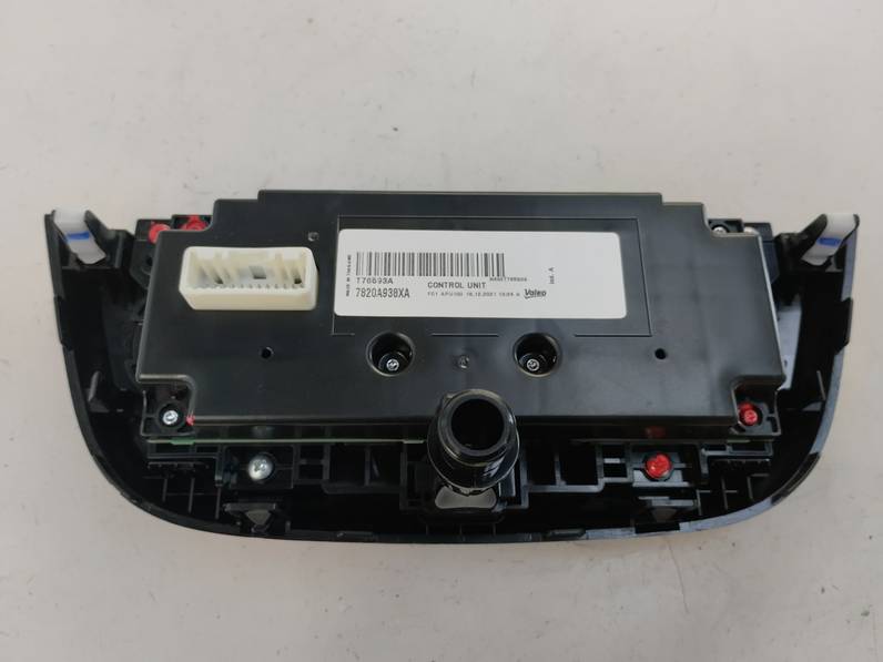 MANDO CLIMATIZADOR MITSUBISHI SPACE STAR 2022 1.2 (80 CV)