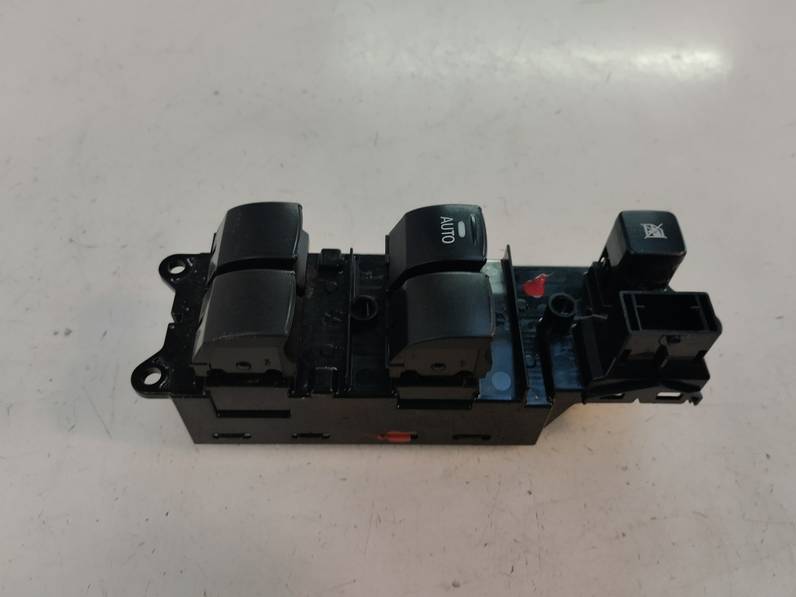 MANDO ELEVALUNAS DELANTERO IZQUIERDO MITSUBISHI SPACE STAR 2022 1.2 (80 CV)