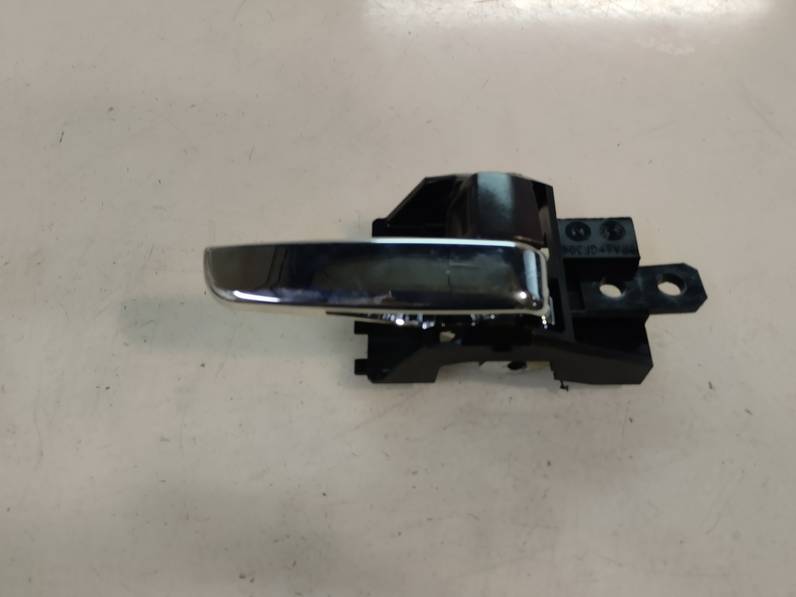 MANETA INTERIOR DELANTERA DERECHA MITSUBISHI SPACE STAR 2022 1.2 (80 CV)