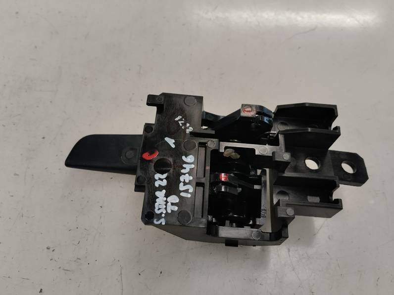 MANETA INTERIOR TRASERA DERECHA MITSUBISHI SPACE STAR 2022 1.2 (80 CV)