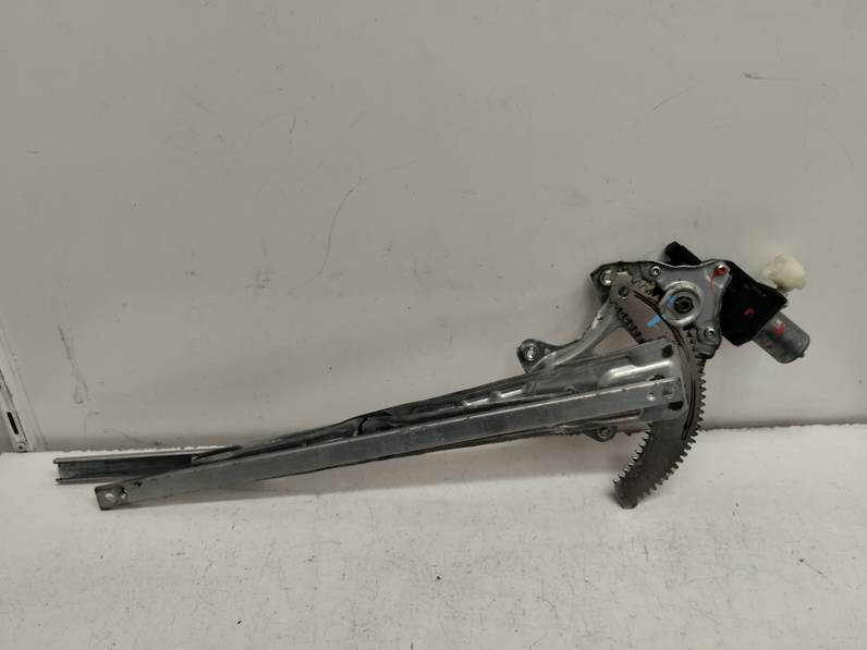 ELEVALUNAS DELANTERO IZQUIERDO MITSUBISHI SPACE STAR 2022 1.2 (80 CV)