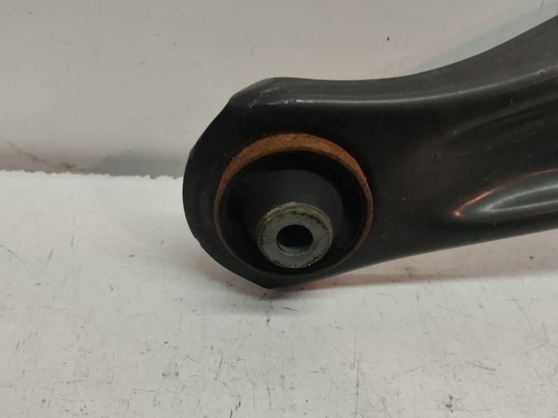 BRAZO SUSPENSION INFERIOR DELANTERO IZQUIERDO MITSUBISHI SPACE STAR 2022 1.2 (80 CV)