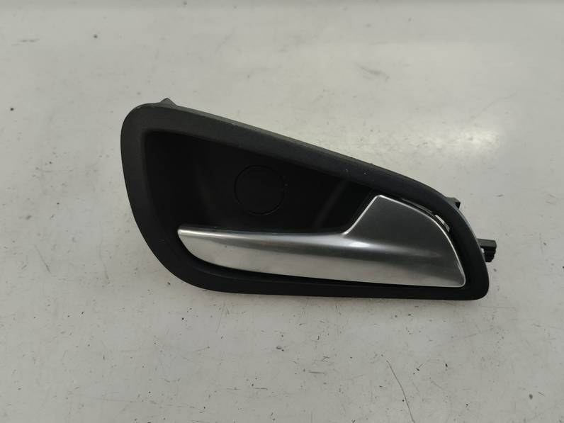 MANETA INTERIOR TRASERA DERECHA FORD FOCUS LIM 2011 1.6 TDCI (116 CV)