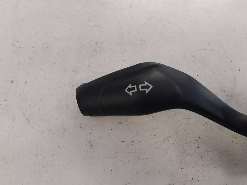 MANDO INTERMITENTES FORD FOCUS LIM 2011 1.6 TDCI (116 CV)