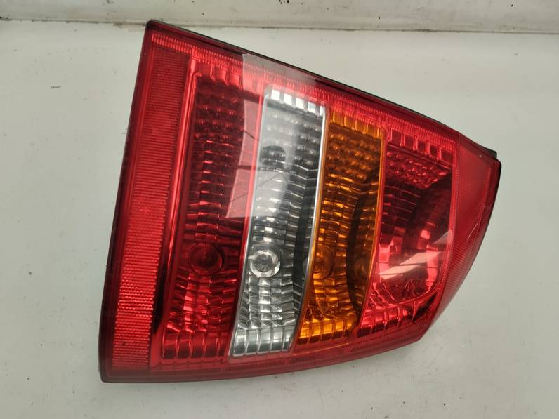 PILOTO TRASERO DERECHO OPEL ASTRA G BERLINA 2001 1.6 16V (101 CV)