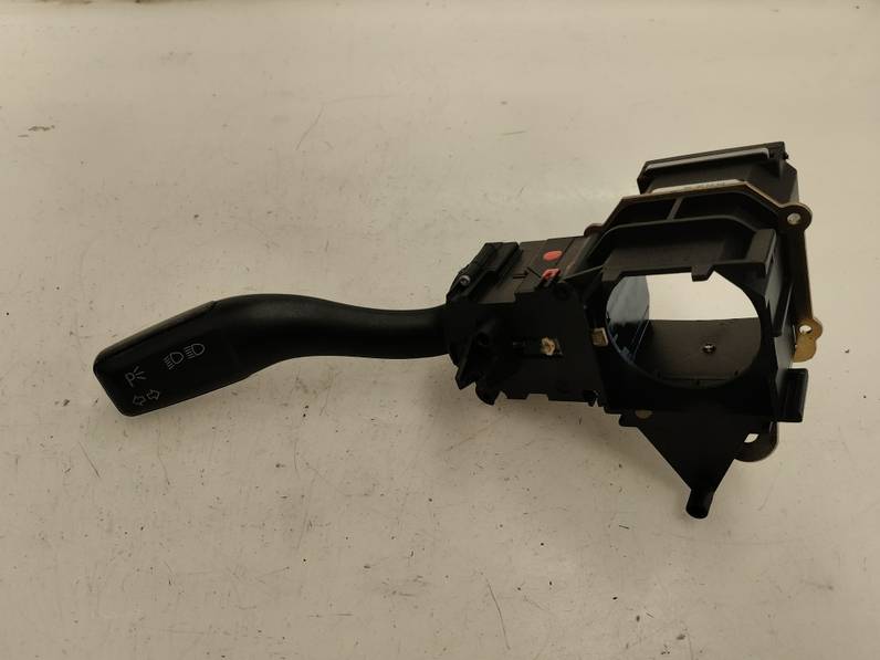 MANDO INTERMITENTES AUDI A4 BERLINA 2006 2.0 TDI (140 CV)