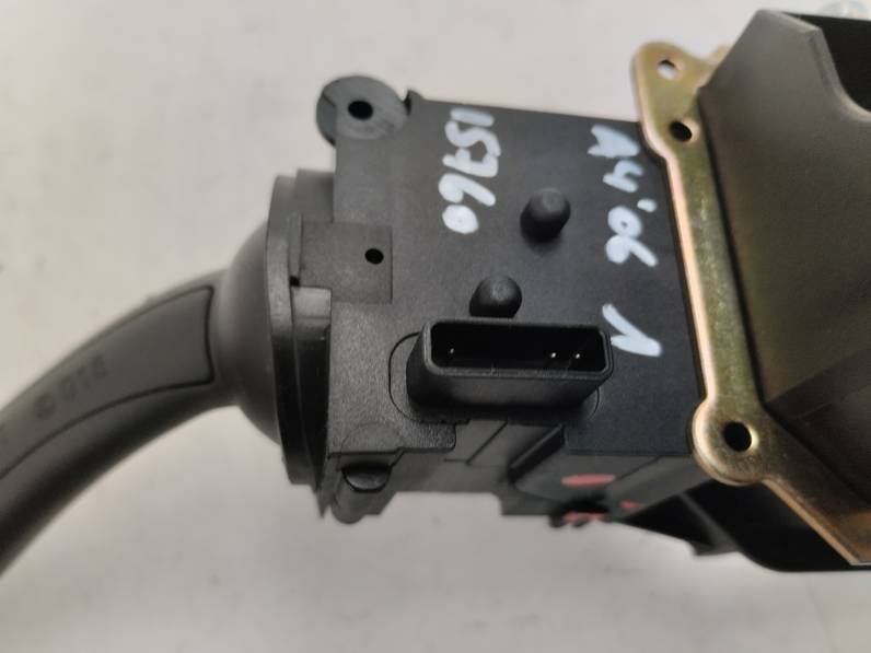 MANDO INTERMITENTES AUDI A4 BERLINA 2006 2.0 TDI (140 CV)