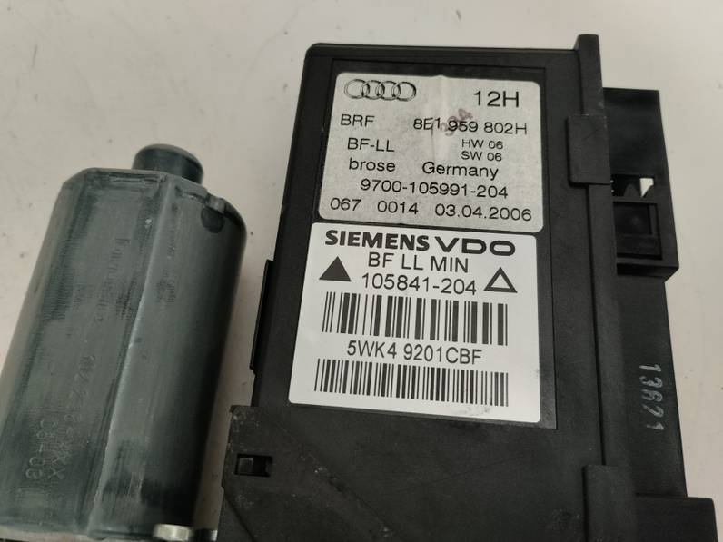 MOTOR ELEVALUNAS DELANTERO DERECHO AUDI A4 BERLINA 2006 2.0 TDI (140 CV)