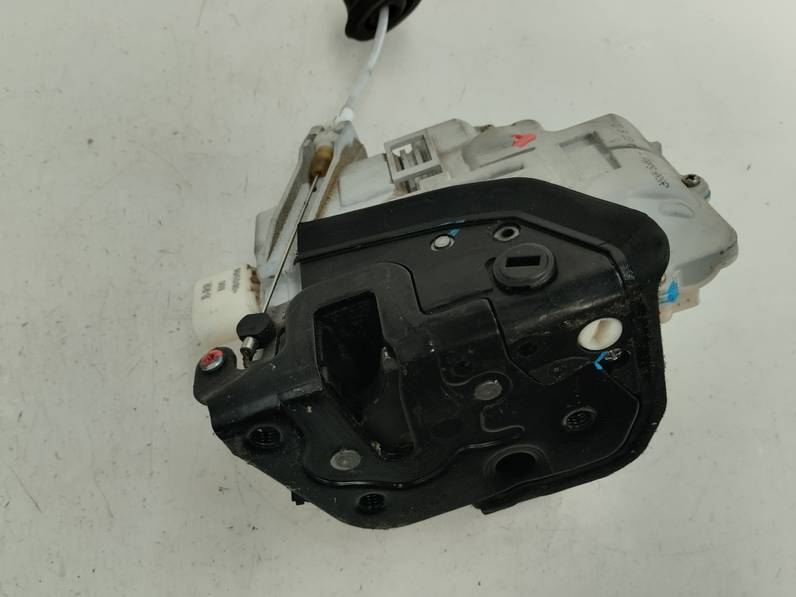 CERRADURA PUERTA TRASERA DERECHA AUDI A4 BERLINA 2006 2.0 TDI (140 CV)