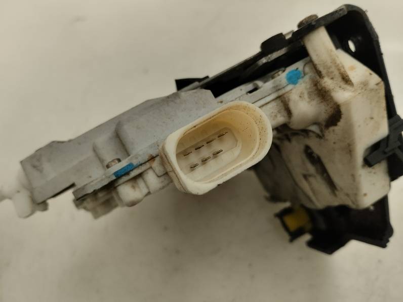 CERRADURA PUERTA TRASERA DERECHA AUDI A4 BERLINA 2006 2.0 TDI (140 CV)