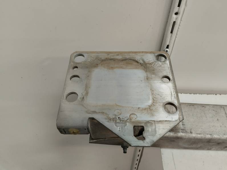 REFUERZO PARAGOLPES DELANTERO PEUGEOT 308 2013 1.6 HDI FAP (112 CV)