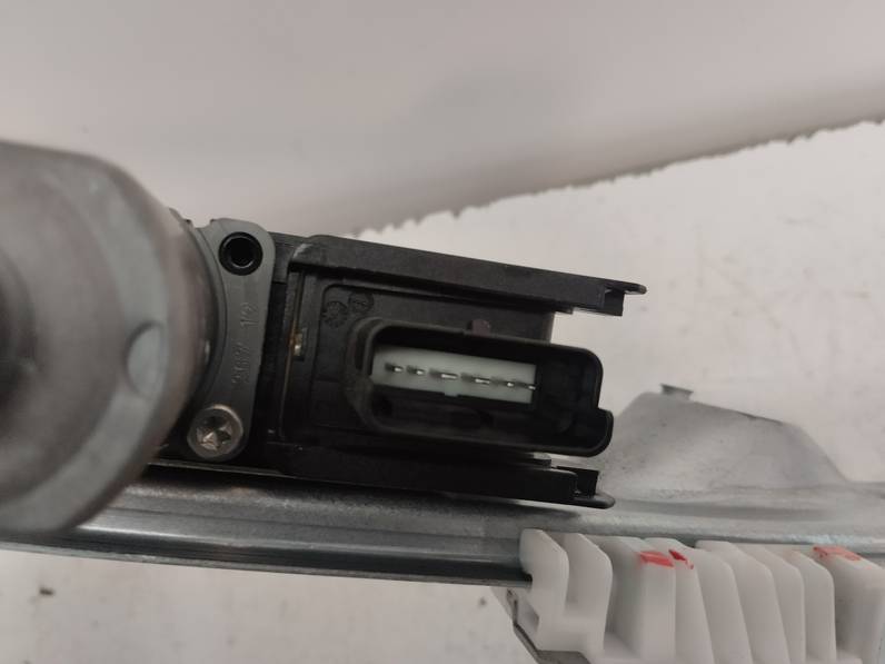 ELEVALUNAS TRASERO IZQUIERDO PEUGEOT 308 2013 1.6 HDI FAP (112 CV)