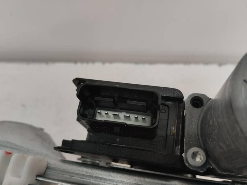 ELEVALUNAS TRASERO DERECHO PEUGEOT 308 2013 1.6 HDI FAP (112 CV)