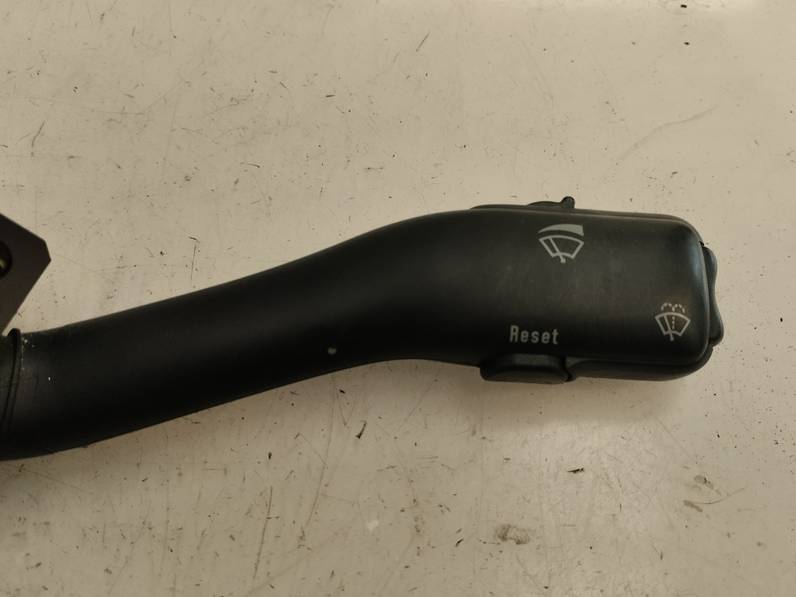 MANDO LIMPIA VOLKSWAGEN BORA BERLINA 2003 1.6 16V (105 CV)