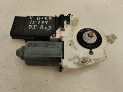 MOTOR ELEVALUNAS DELANTERO IZQUIERDO VOLKSWAGEN BORA BERLINA 2003 1.6 16V (105 CV)