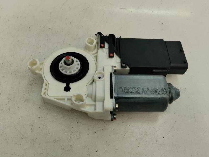 MOTOR ELEVALUNAS DELANTERO DERECHO VOLKSWAGEN BORA BERLINA 2003 1.6 16V (105 CV)