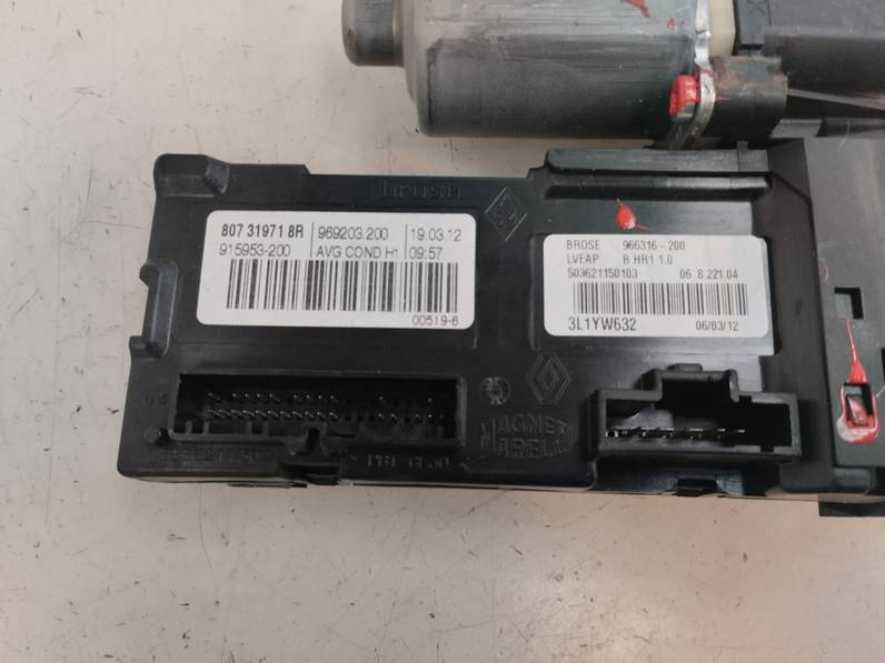 MOTOR ELEVALUNAS DELANTERO IZQUIERDO RENAULT SCENIC III 2012 1.5 DCI D FAP (110 CV)