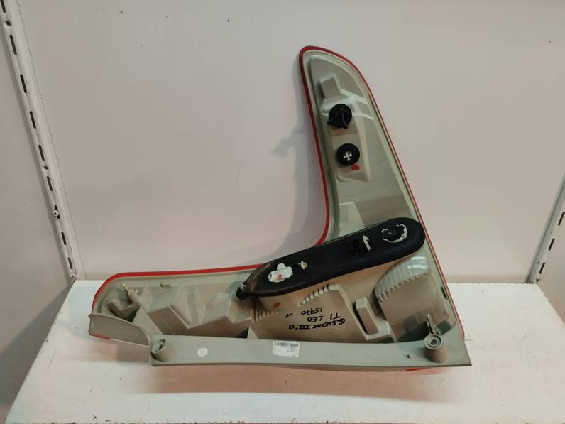 PILOTO TRASERO IZQUIERDO RENAULT SCENIC III 2012 1.5 DCI D FAP (110 CV)