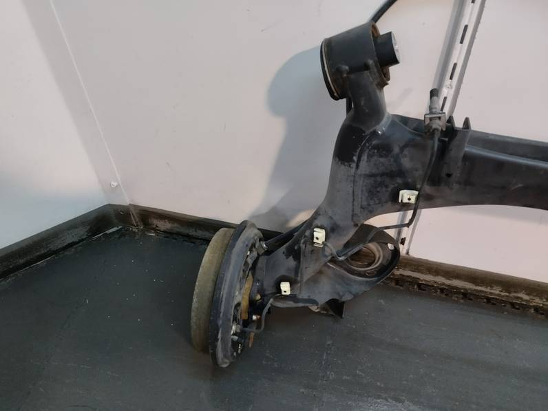 PUENTE TRASERO VOLKSWAGEN POLO 2009 1.4 TDI (69 CV)