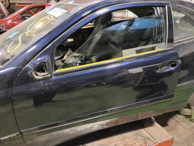 PUERTA DELANTERA IZQUIERDA MERCEDES CLASE C SPORTCOUPE 2006 1.8 (143 CV)