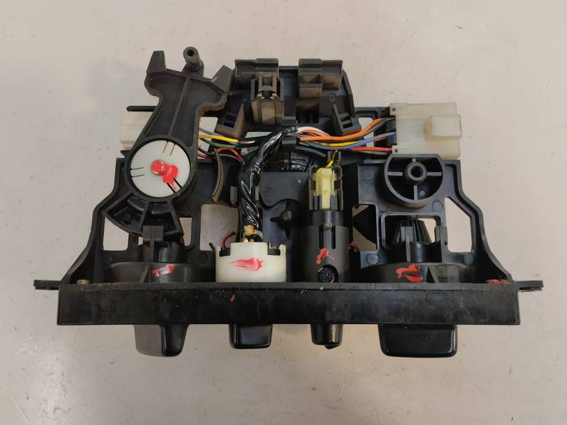 MANDO CALEFACCION AIRE ACONDICIONADO OPEL MONTEREY 1992 3.2 V6 (177 CV)