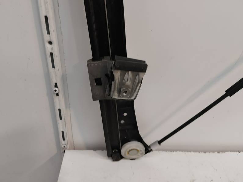 ELEVALUNAS DELANTERO DERECHO MERCEDES CLASE C SPORTCOUPE 2006 1.8 (143 CV)