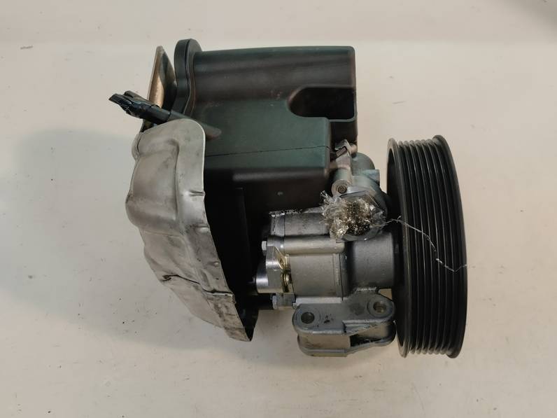 BOMBA DIRECCION MERCEDES CLASE C SPORTCOUPE 2006 1.8 (143 CV)