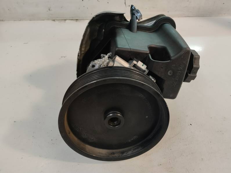 BOMBA DIRECCION MERCEDES CLASE C SPORTCOUPE 2006 1.8 (143 CV)