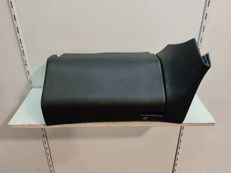 GUANTERA MERCEDES CLASE C SPORTCOUPE 2006 1.8 (143 CV)