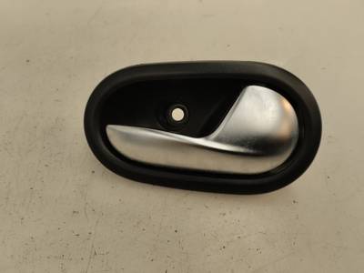 MANETA INTERIOR DELANTERA DERECHA DACIA SANDERO 2019 0.9 TCE (90 CV)