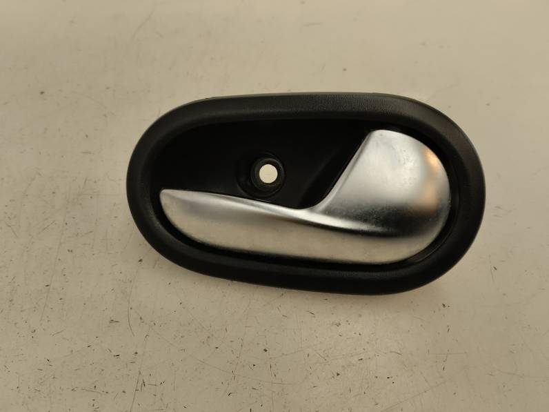 MANETA INTERIOR DELANTERA DERECHA DACIA SANDERO 2019 0.9 TCE (90 CV)