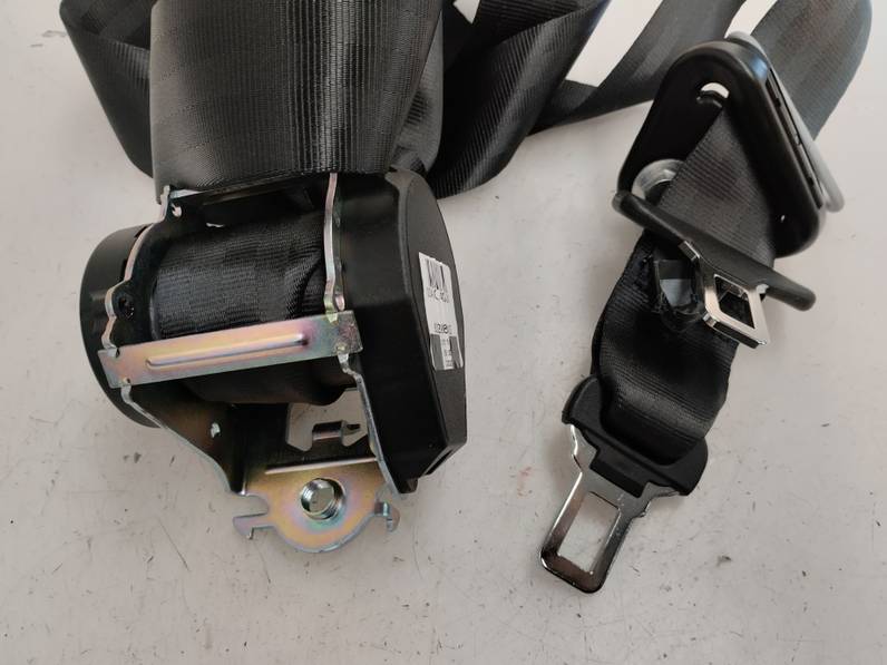 CINTURON SEGURIDAD TRASERO CENTRAL DACIA SANDERO 2019 0.9 TCE (90 CV)