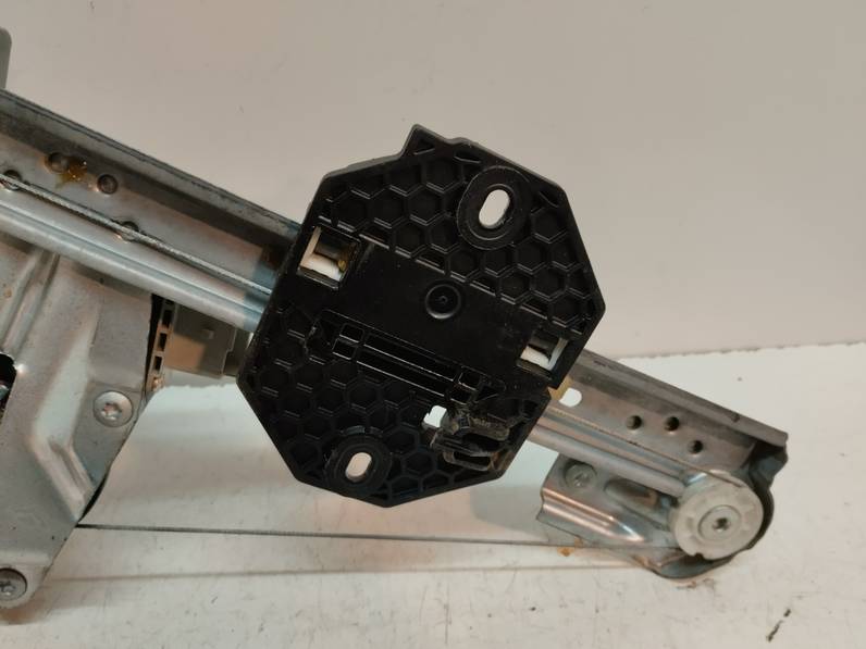 ELEVALUNAS DELANTERO IZQUIERDO DACIA SANDERO 2019 0.9 TCE (90 CV)